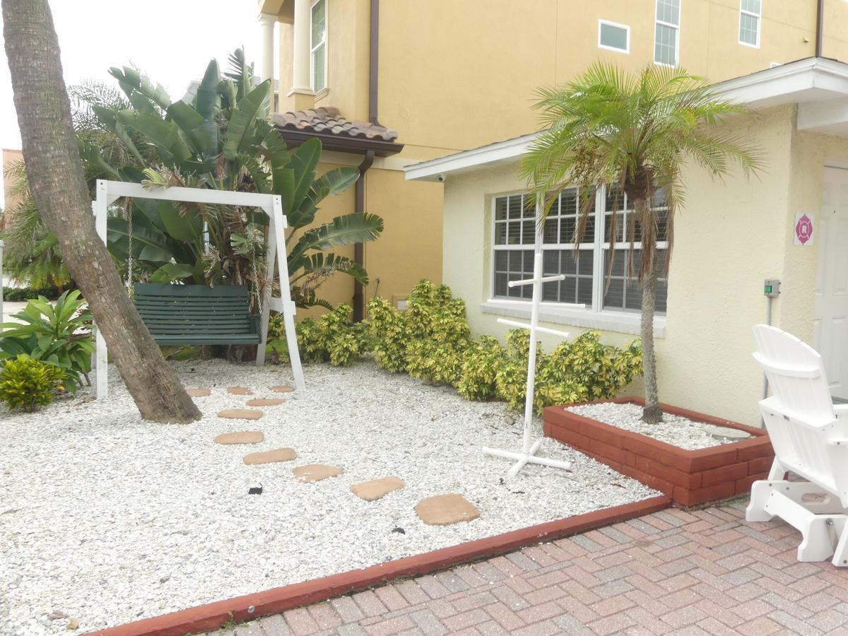Sand Glo Villas Indian Rocks Beach Exteriör bild